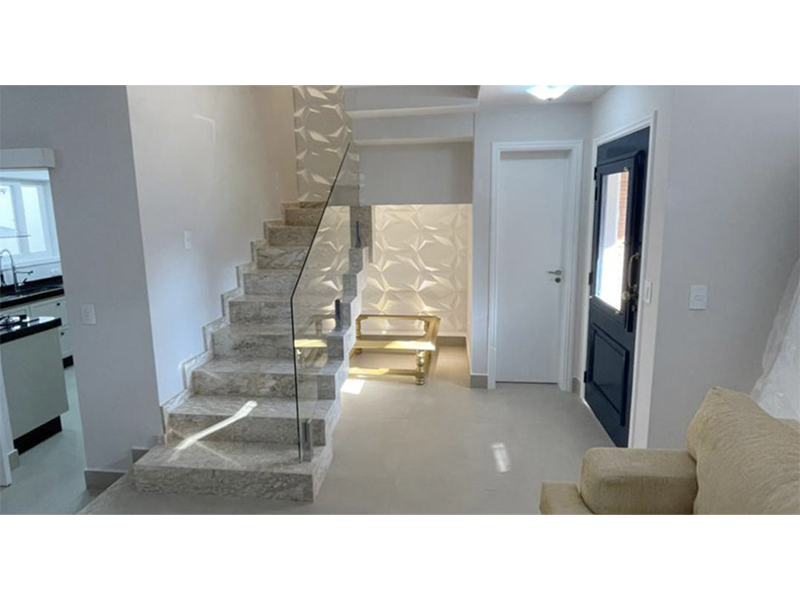 Reforma Completa de Sobrado no Condomínio Vila Romana, em Indaiatuba/SP. Com 390 m² construídos e 400 m² de terreno. Modernização do imóvel e gestão completa. Modificações na marcenaria, revestimentos, iluminação e pintura. 