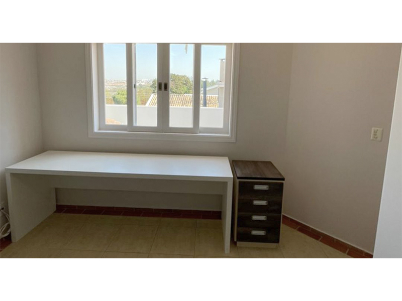 Reforma Completa de Sobrado no Condomínio Vila Romana, em Indaiatuba/SP. Com 390 m² construídos e 400 m² de terreno. Modernização do imóvel e gestão completa. Modificações na marcenaria, revestimentos, iluminação e pintura. 