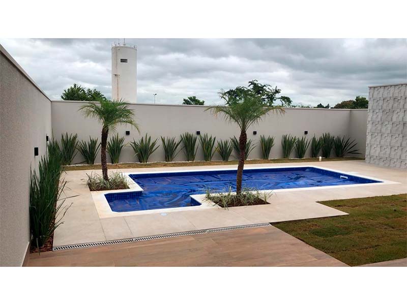 Sobrado no Residencial Duas Marias (D02), em Indaiatuba/SP. Com 295 m² construídos e 360 m² de terreno. quatro suítes sendo uma com closet, escritório, lavanderia e área social integrada, com sala de estar, jantar, cozinha e gourmet. 