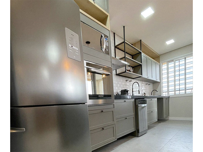 Reforma completa de apartamento no Residencial Villeneuve, em Campinas/SP. Apartamento com 100 m². Três meses de obra. Gestão completa, projeto e execução desde o recebimento com a construtora até a instalação de eletrodomésticos. 