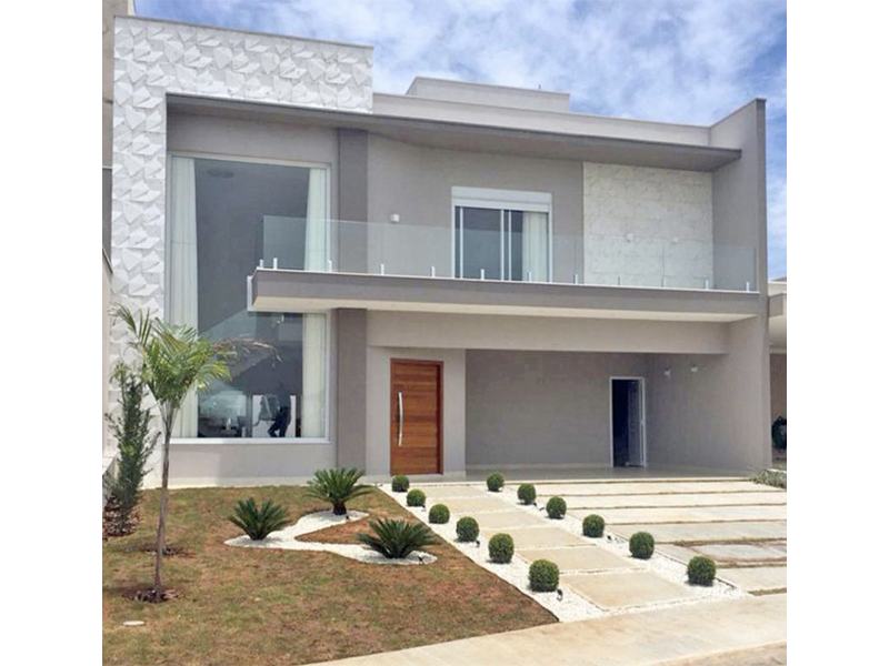 Sobrado no Condomínio Dona Lucilla, em Indaiatuba/SP. Terreno com 360 m² e 280 m² de construção. Quatro suítes, sendo uma com closet; piscina com SPA e aquecimento solar, além do banheiro externo. Área social integrada.